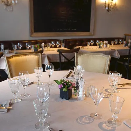 Maison De Famille Les 5 Freres Hotel 3*