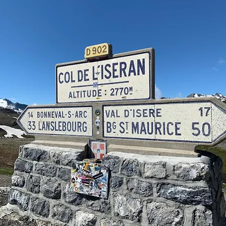Maison De Famille Les 5 Freres 3* Val-d'Isere