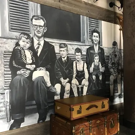 Maison De Famille Les 5 Freres 3* Val-dʼIsère