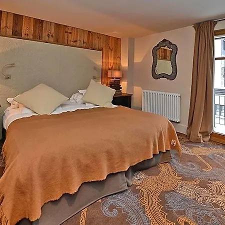 Maison De Famille Les 5 Freres Val-dʼIsère